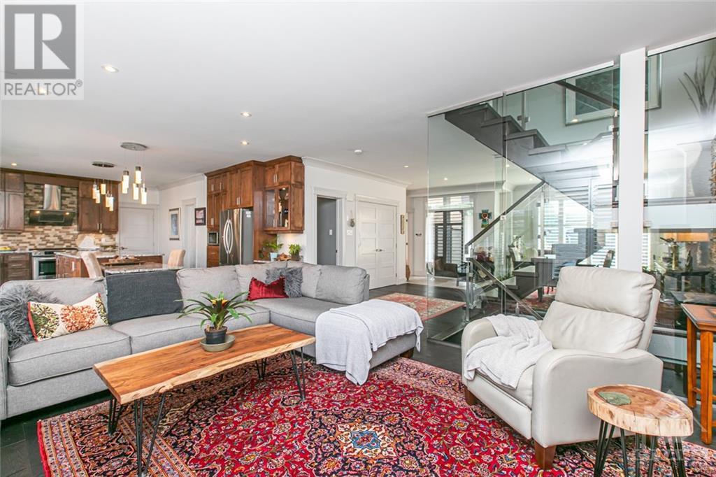 45 Rideau Heights Drive, Ottawa, Ontario  K2E 7A7 - Photo 7 - 1256198