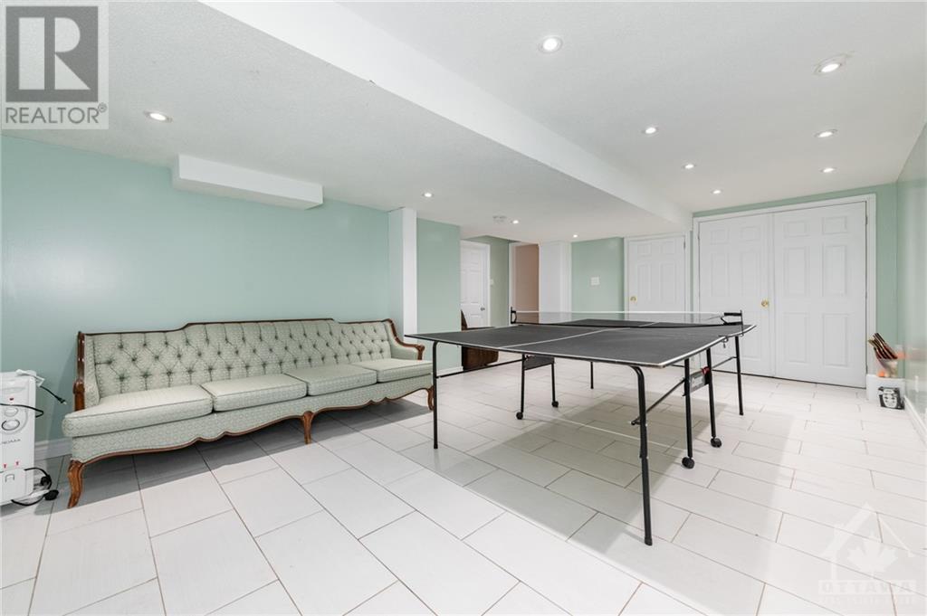 2 Brinton Avenue, Ottawa, Ontario K2H 6W4 - Photo 18 - 1257269