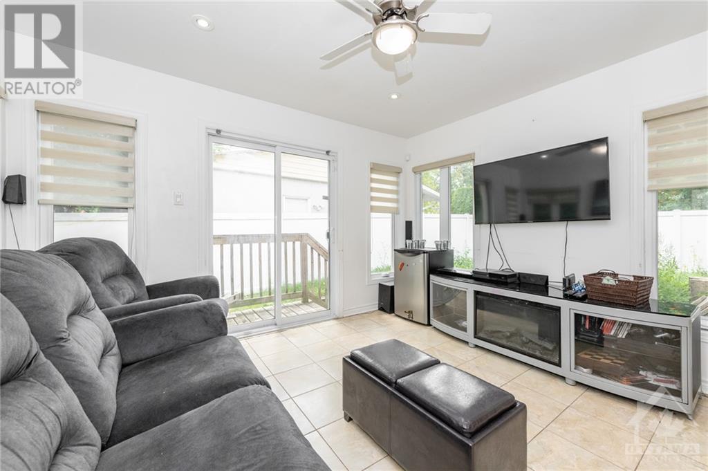 2 Brinton Avenue, Ottawa, Ontario K2H 6W4 - Photo 8 - 1257269