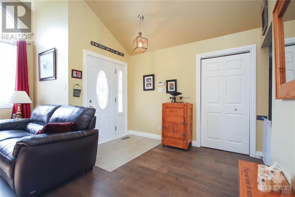 3763 Gregoire Road, Russell, Ontario K4R 1E5 - Photo 3 - 1257267