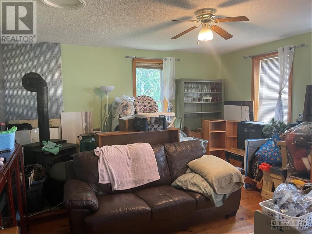 105 Dillabaugh Road, Mountain, Ontario  K0E 1S0 - Photo 13 - 1257393