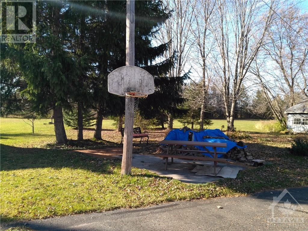 105 Dillabaugh Road, Mountain, Ontario  K0E 1S0 - Photo 7 - 1257393