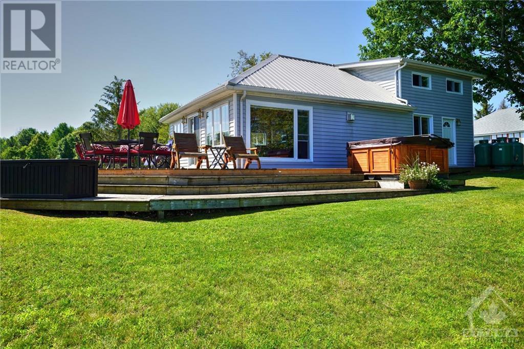 69 Maple Grove Lane, Westport, Ontario K0G 1X0 - Photo 8 - 1257789