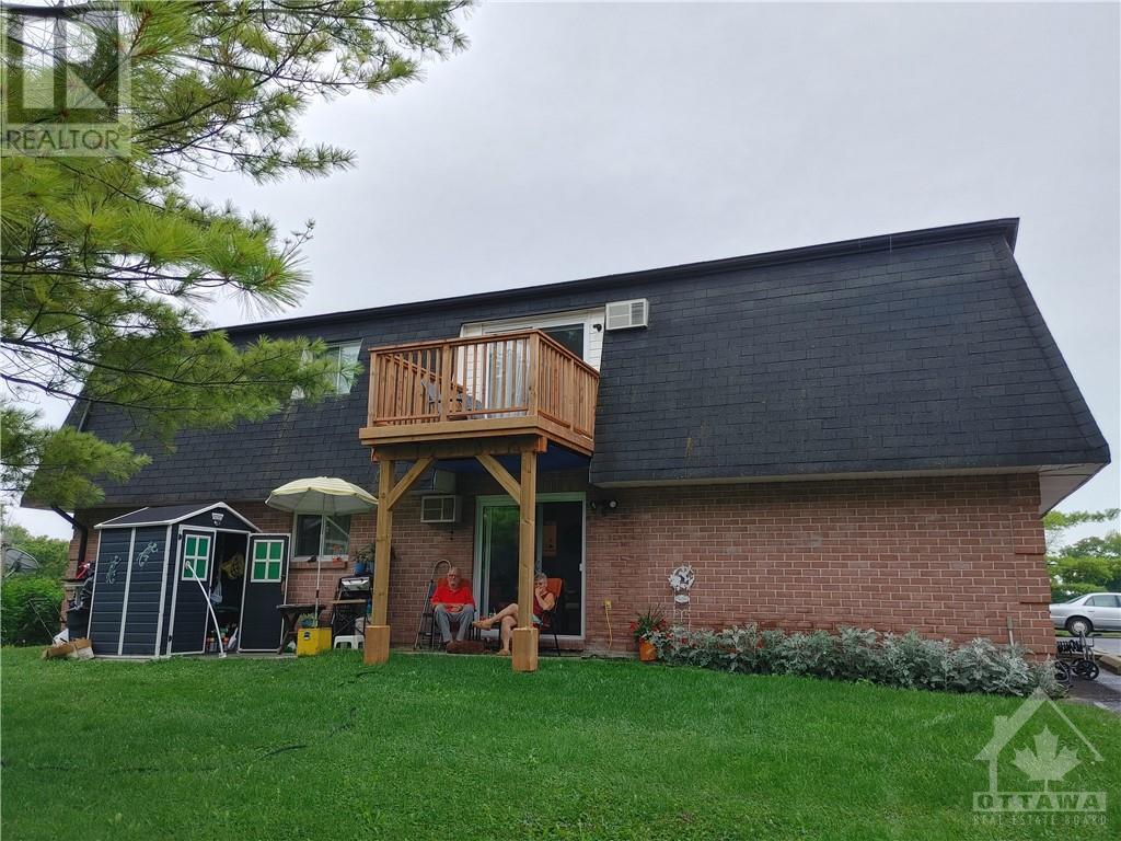 4330 Villa Drive S, Williamsburg, Ontario K0C 2H0 - Photo 3 - 1257550
