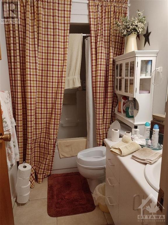 4330 Villa Drive S, Williamsburg, Ontario K0C 2H0 - Photo 4 - 1257550