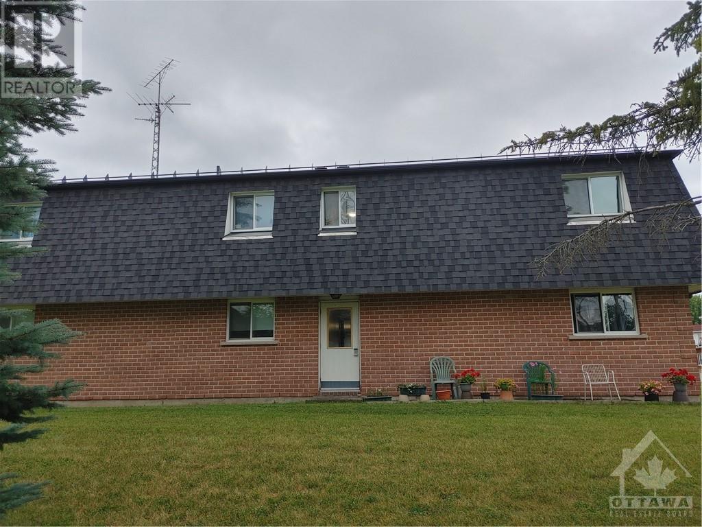 4328 VILLA DRIVE S, williamsburg, Ontario