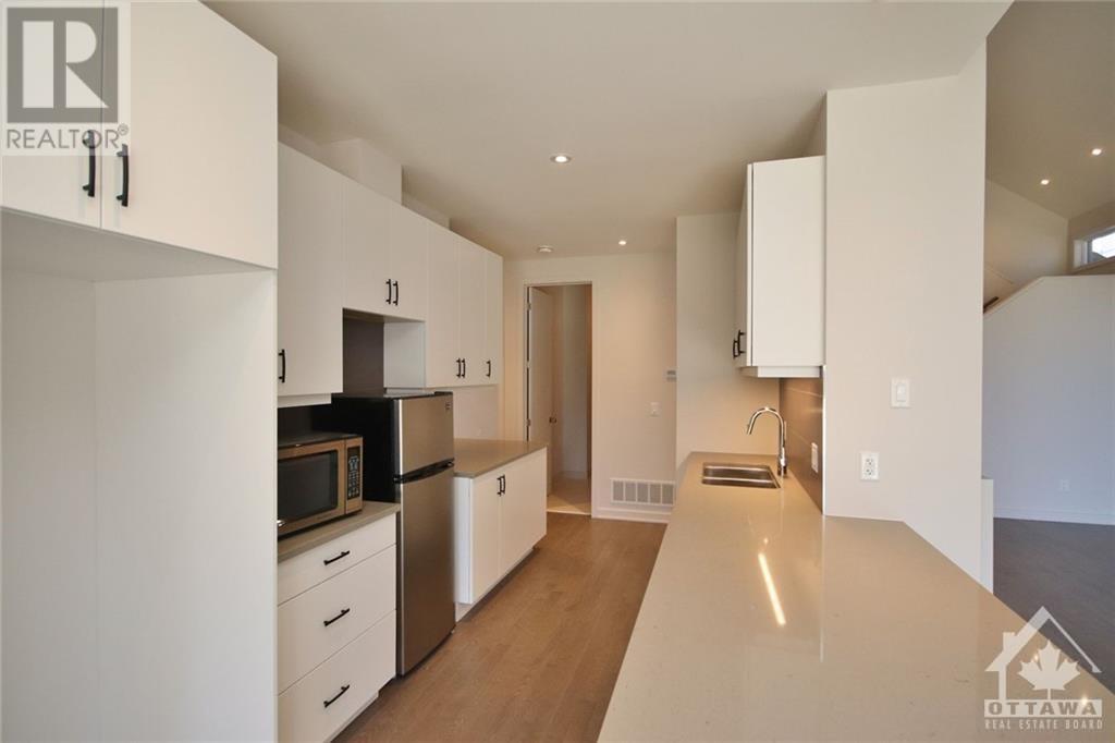 383 Shuttleworth Drive, Ottawa, Ontario K1T 0T5 - Photo 12 - 1258145