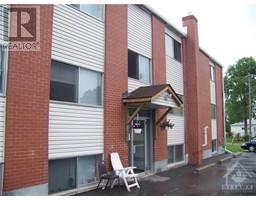 11 RIVER STREET, smiths falls, Ontario