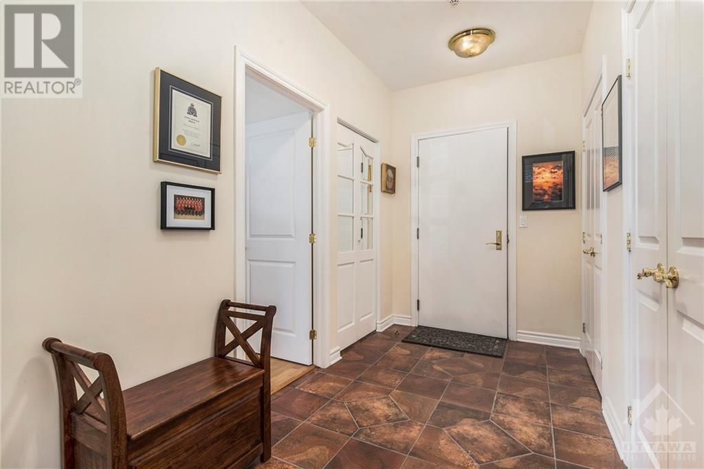 369 North River Road Unit#ph-A, Ottawa, Ontario K1L 8C2 - Photo 2 - 1258555