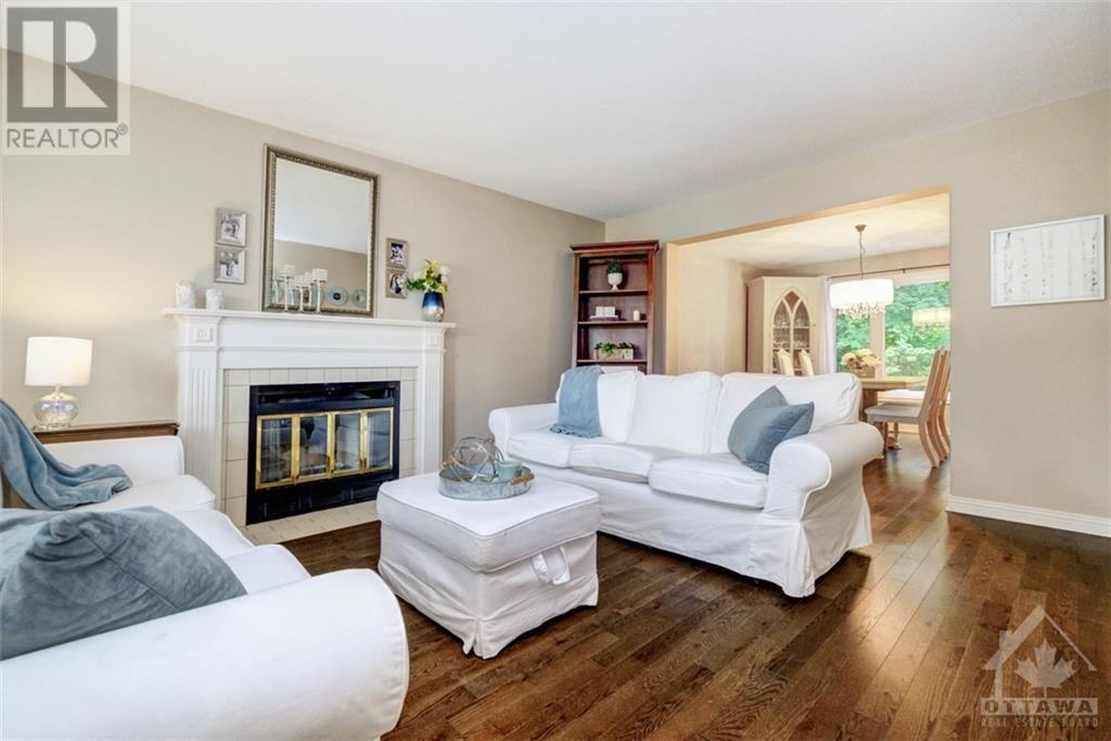 26 Beechfern Drive, Stittsville, Ontario K2S 1E3 - Photo 3 - 1258712