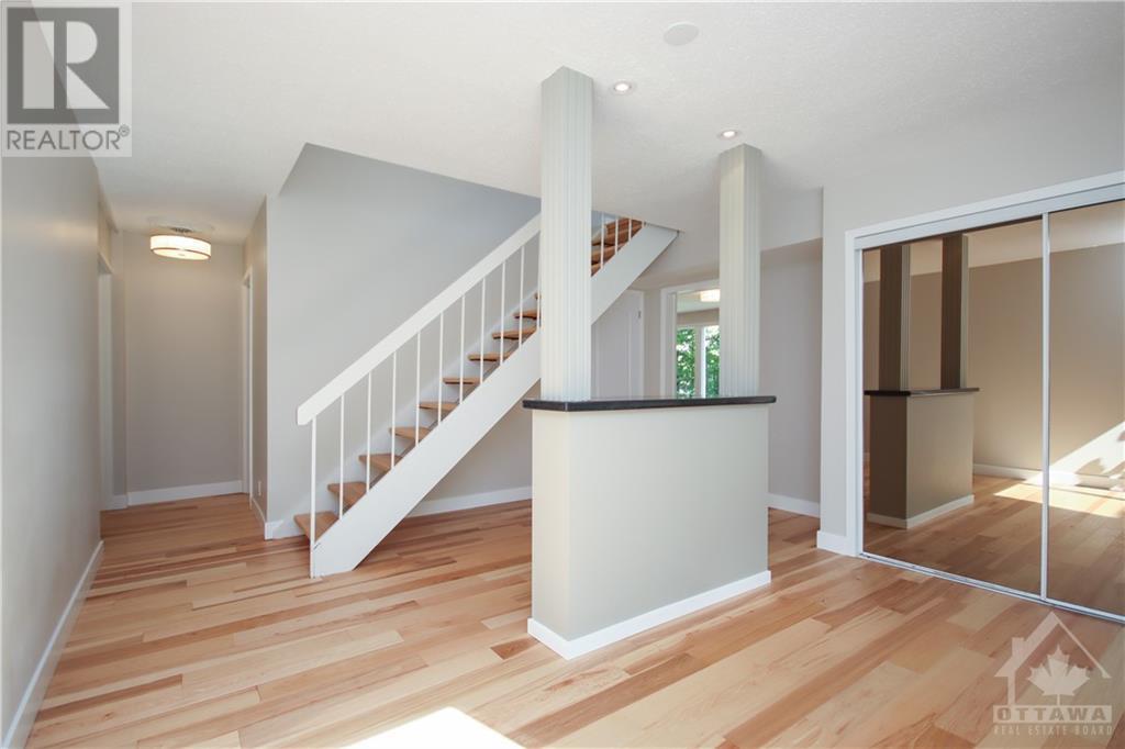 82 Rebecca Crescent, Ottawa, Ontario K1J 6C3 - Photo 4 - 1258478