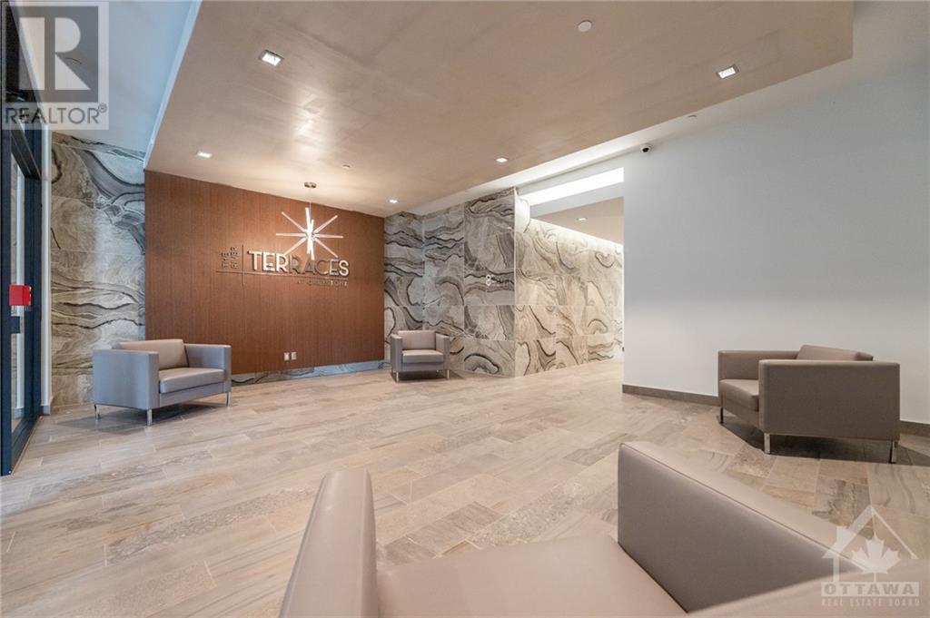 570 De Mazenod Avenue Unit#902, Ottawa, Ontario K1S 1C3 - Photo 2 - 1258835