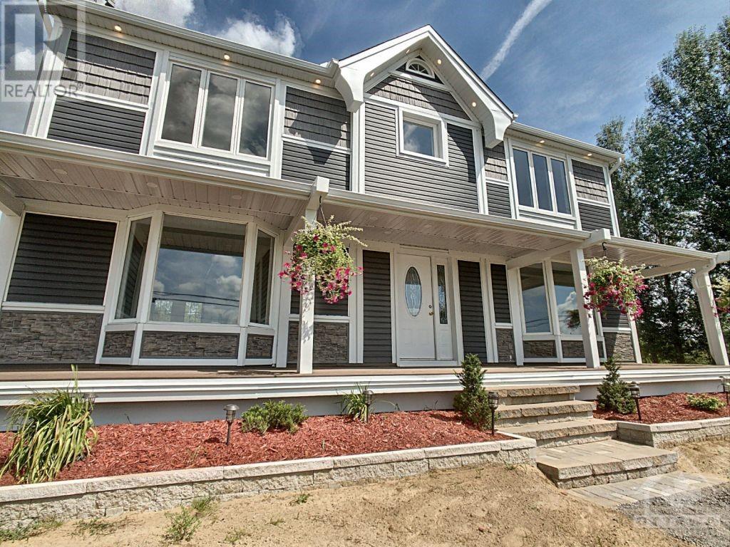 406 County 9 Road, Plantagenet, Ontario K0B 1L0 - Photo 2 - 1259011