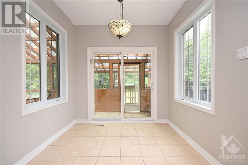 2476 Du Domaine Street, Gloucester, Ontario K4B 1H9 - Photo 11 - 1258943