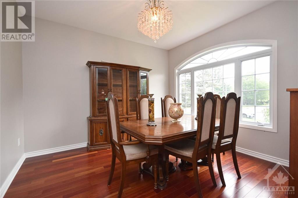 2476 Du Domaine Street, Gloucester, Ontario K4B 1H9 - Photo 3 - 1258943