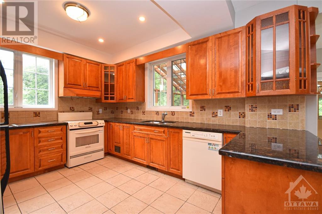 2476 Du Domaine Street, Gloucester, Ontario K4B 1H9 - Photo 7 - 1258943