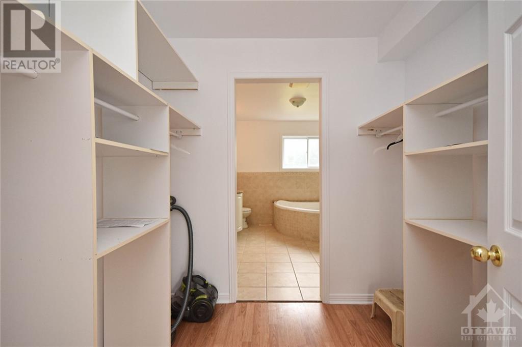 2476 Du Domaine Street, Gloucester, Ontario K4B 1H9 - Photo 17 - 1258942