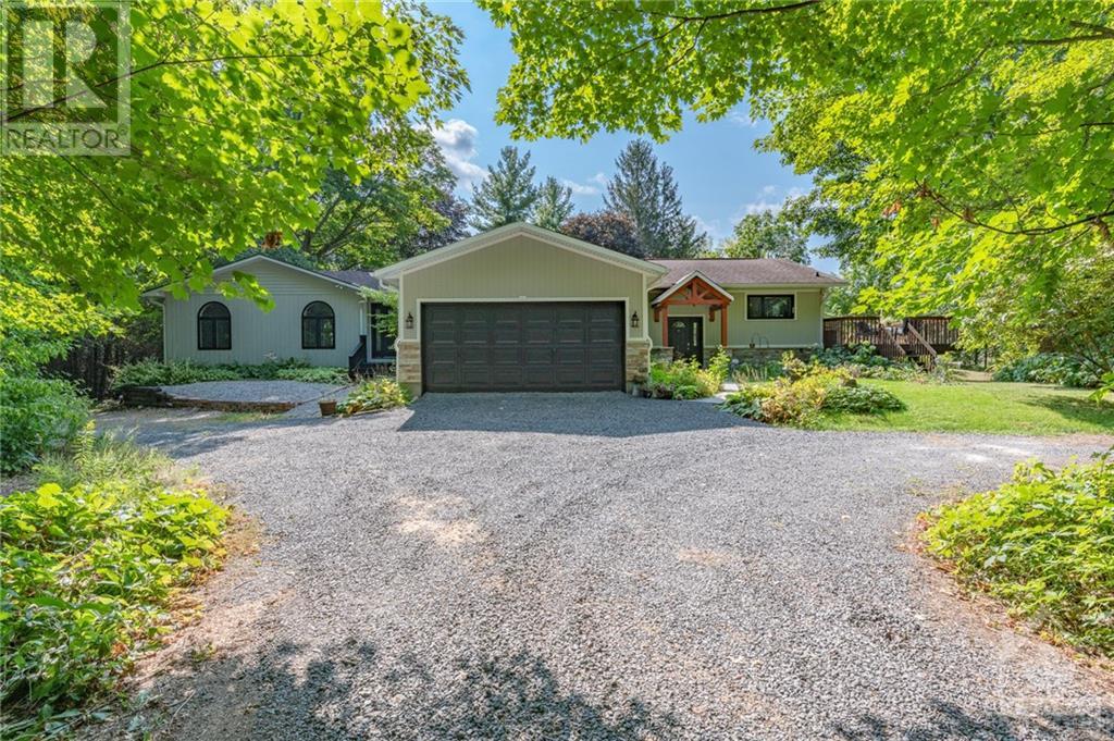 1894 CENTURY ROAD W, manotick, Ontario