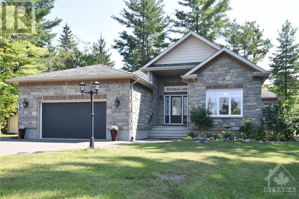 4762 Navan Road, Navan, Ontario  K4B 1H9 - Photo 1 - 1259097