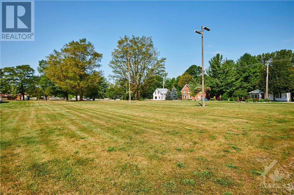 43 Bedford Street, Westport, Ontario K0G 1X0 - Photo 4 - 1257012