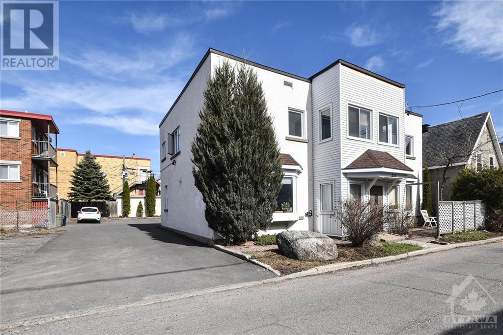 213 Desrosiers Street, Ottawa, Ontario  K1L 7T2 - Photo 2 - 1259257