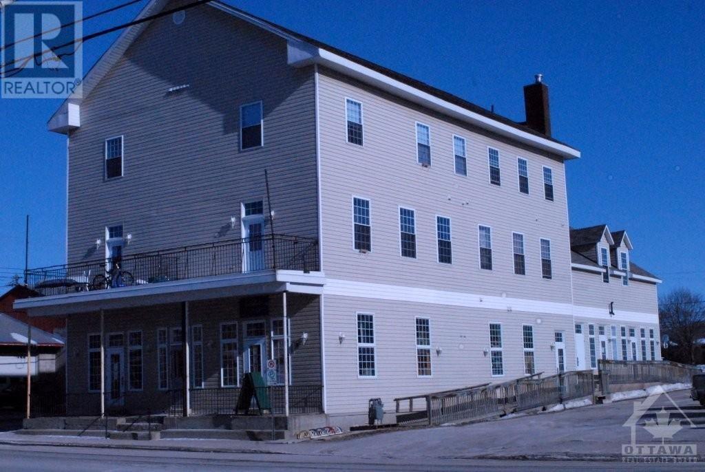 79 Bridge Street, Almonte, Ontario  K0A 1A0 - Photo 1 - 1259556