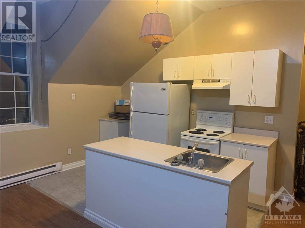 79 Bridge Street, Almonte, Ontario  K0A 1A0 - Photo 5 - 1259556