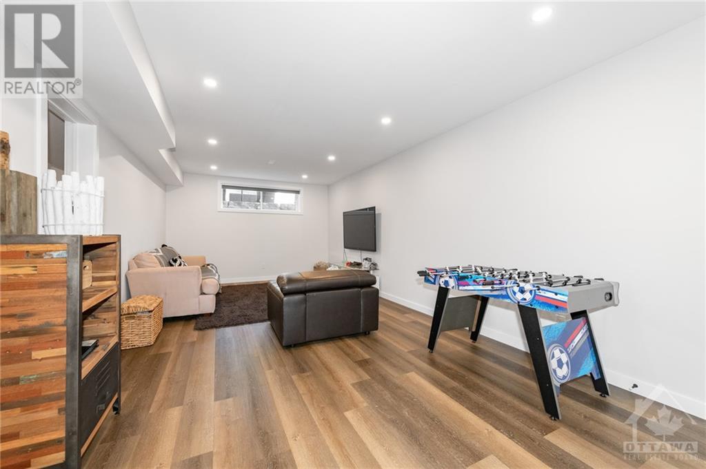 1663 Athans Avenue, Ottawa, Ontario  K1T 1K9 - Photo 26 - 1259741