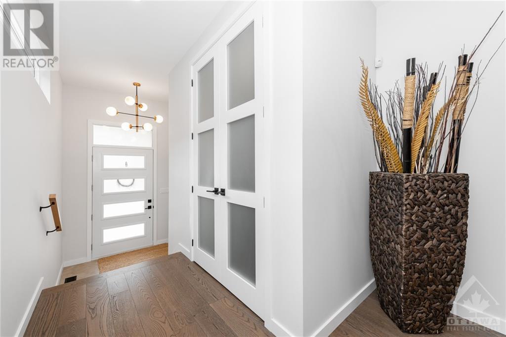 1663 Athans Avenue, Ottawa, Ontario  K1T 1K9 - Photo 3 - 1259741