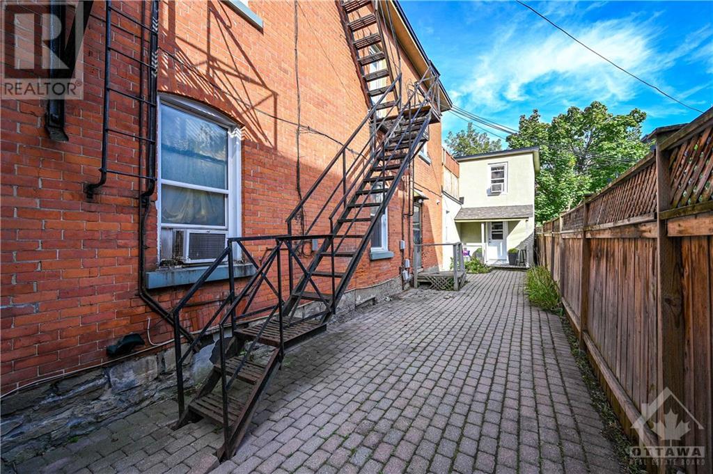 489 Cooper Street, Ottawa, Ontario K1R 5H8 - Photo 5 - 1259451