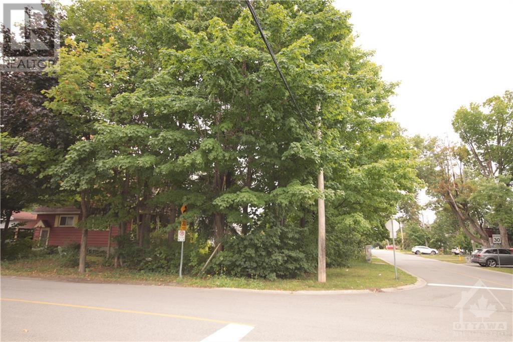 641 TWEEDSMUIR AVENUE UNIT#210, ottawa, Ontario