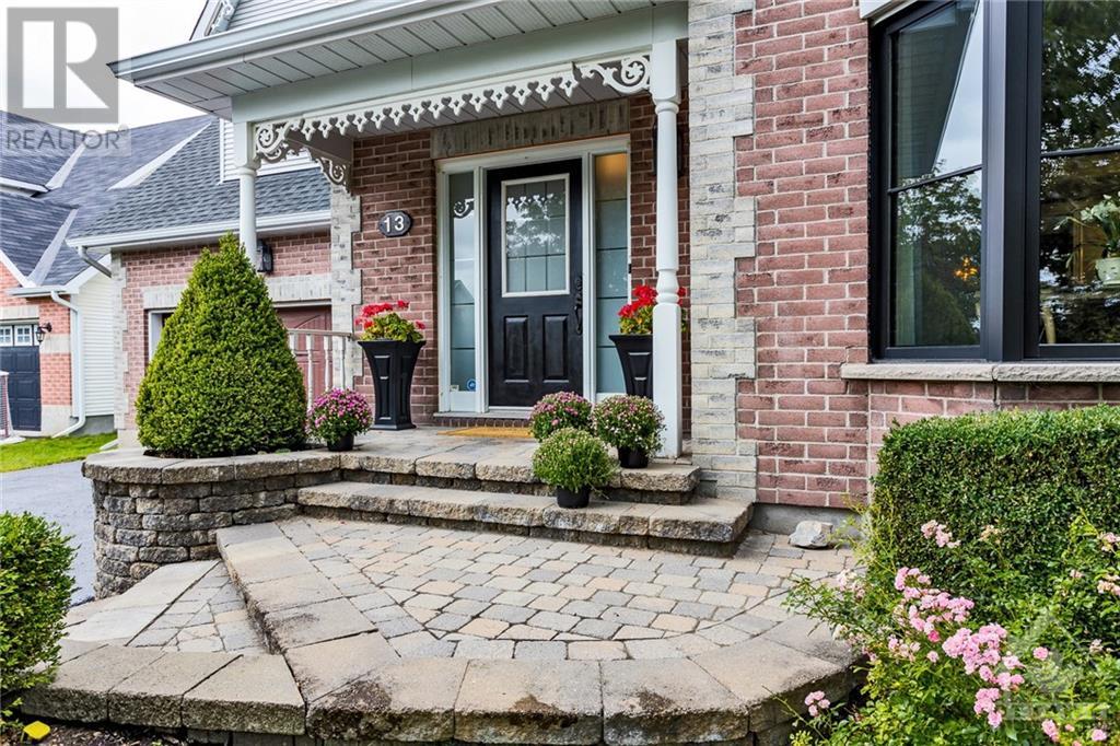 13 Kyle Avenue, Stittsville, Ontario K2S 1G8 - Photo 4 - 1259454