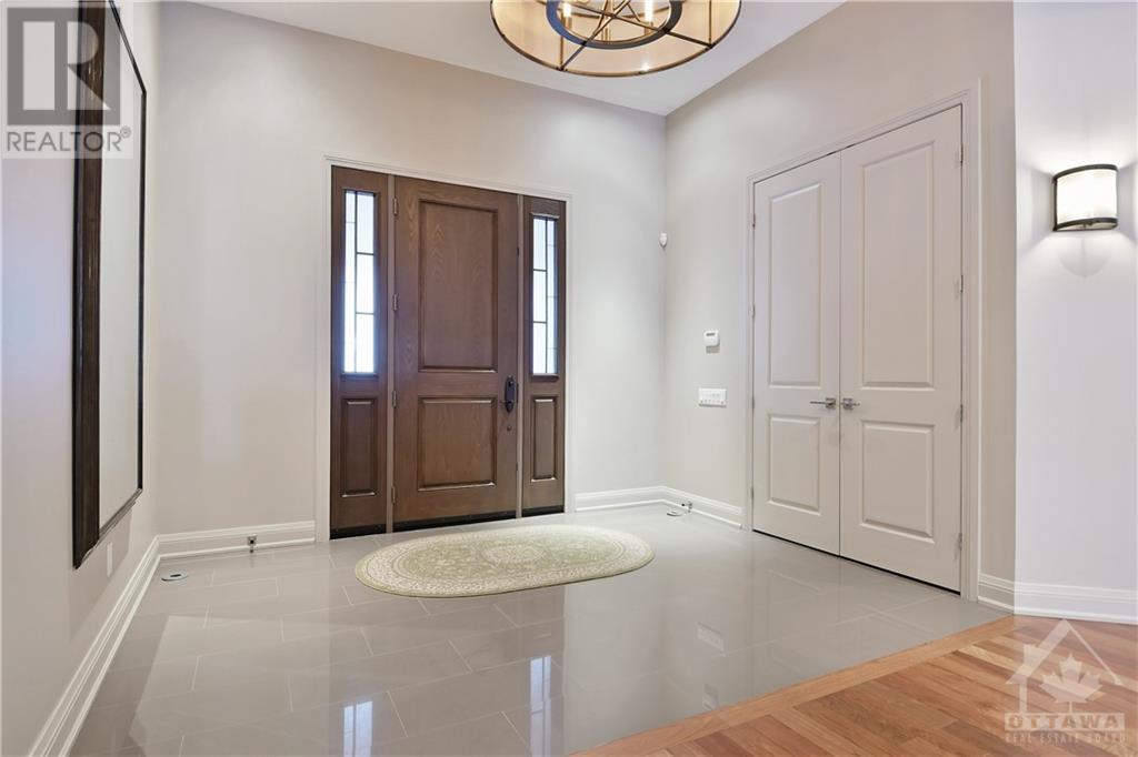 21 Kerry Crescent, Ottawa, Ontario K2E 5V7 - Photo 2 - 1260000