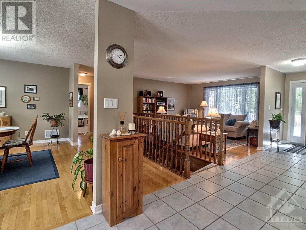 920 Corkery Road, Carp, Ontario K0A 1L0 - Photo 3 - 1260008