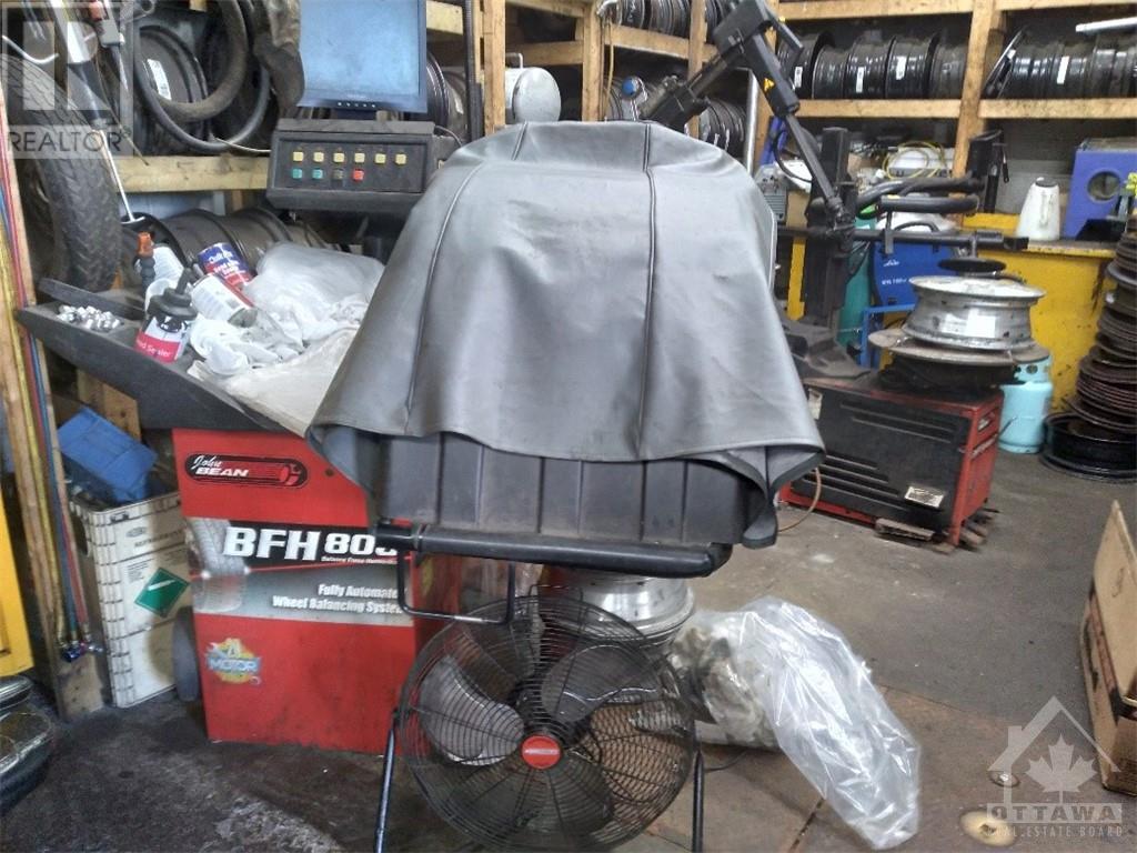 2006 St Joseph Boulevard, Ottawa, Ontario K1C 1E6 - Photo 12 - 1260066