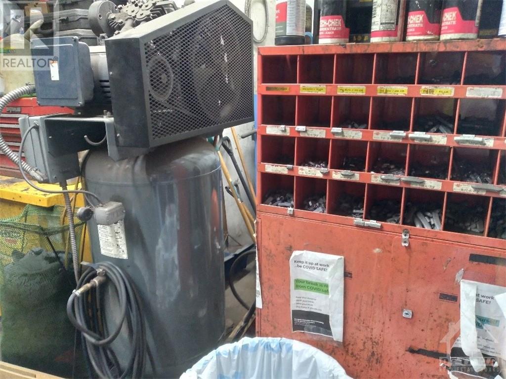 2006 St Joseph Boulevard, Ottawa, Ontario K1C 1E6 - Photo 13 - 1260066