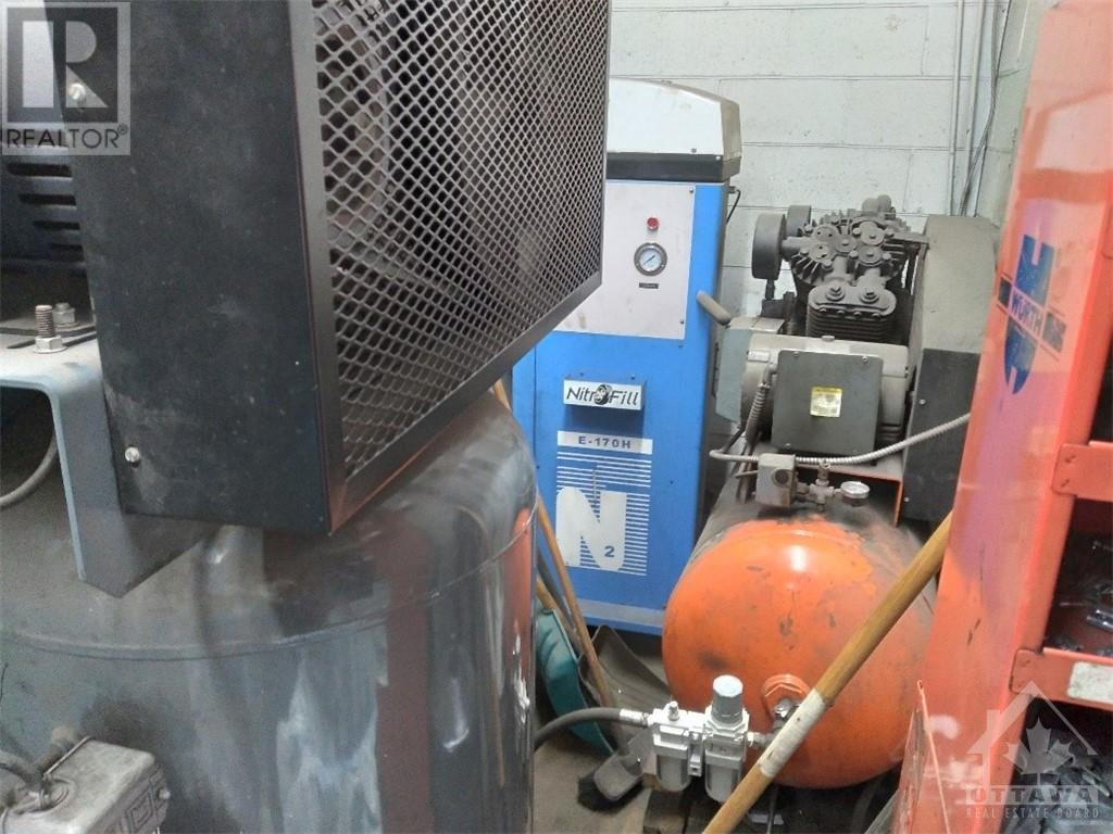 2006 St Joseph Boulevard, Ottawa, Ontario K1C 1E6 - Photo 14 - 1260066