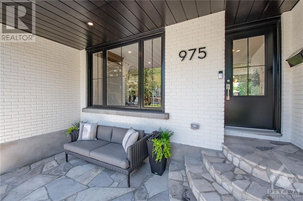 975 Hare Avenue, Ottawa, Ontario K2A 3J6 - Photo 2 - 1260156