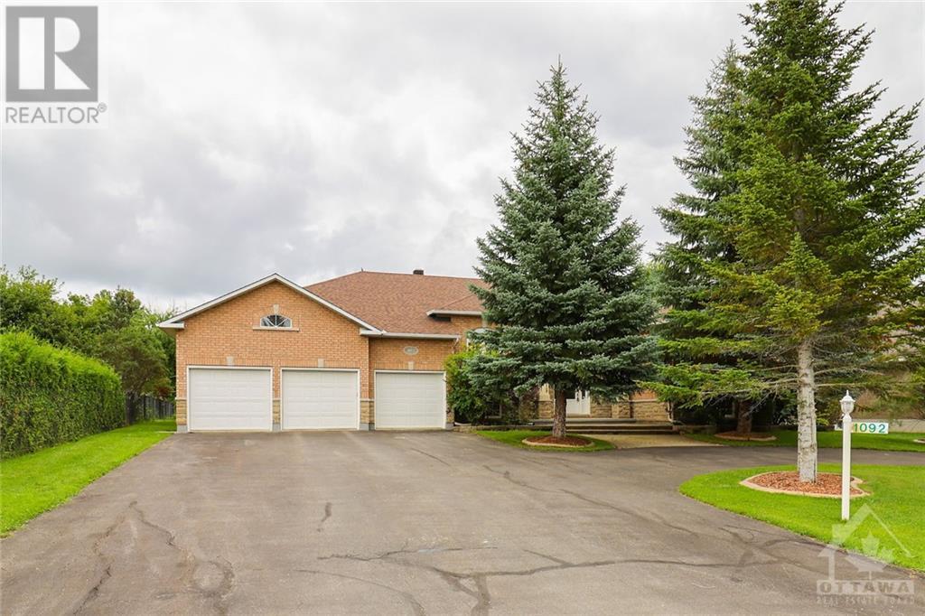 1092 PEGASUS CRESCENT, ottawa, Ontario