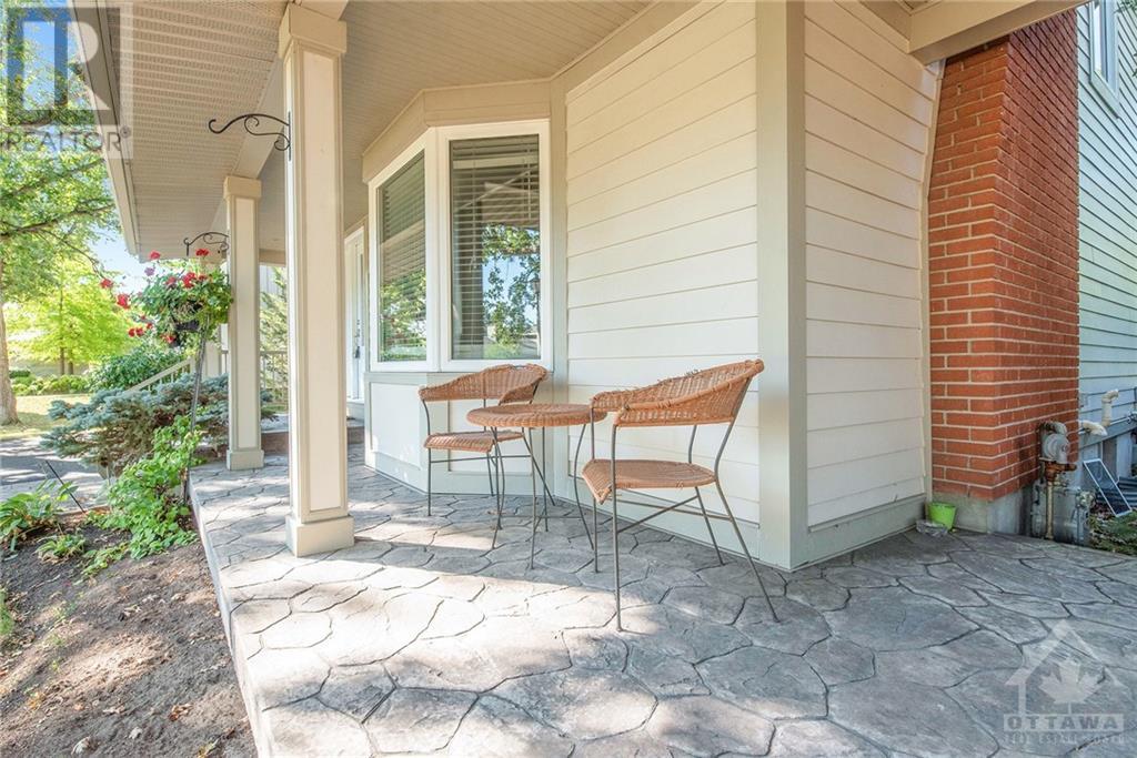 928 Muskoka Avenue, Ottawa, Ontario K2A 3H9 - Photo 3 - 1259874