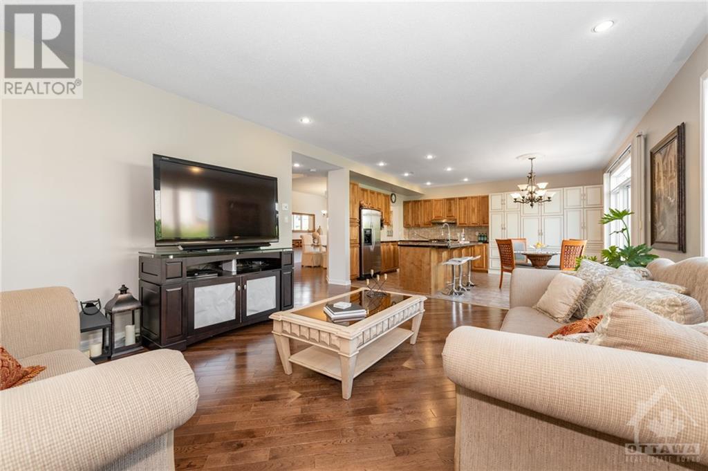 35 Keighley Circle, Kanata, Ontario K2K 3H8 - Photo 11 - 1259205