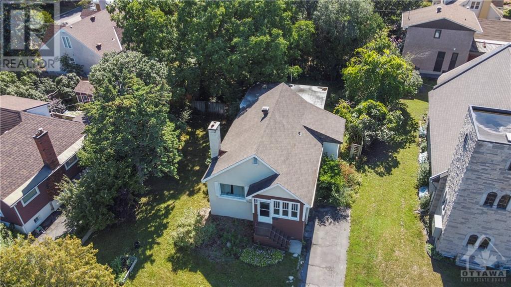 884 BYRON AVENUE, ottawa, Ontario
