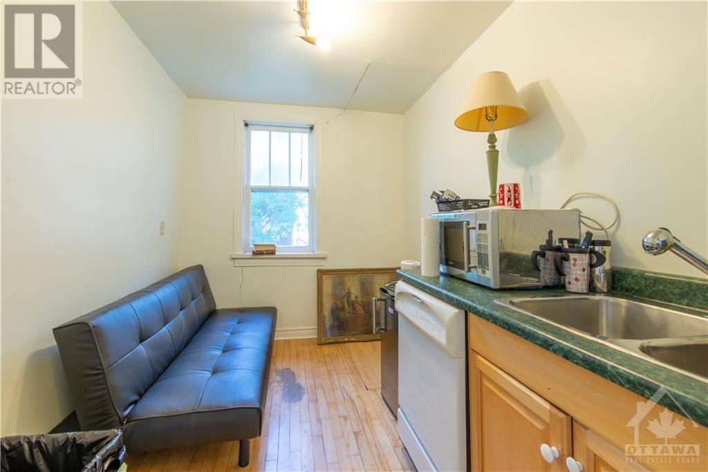 884 Byron Avenue, Ottawa, Ontario K2A 0J1 - Photo 11 - 1260501