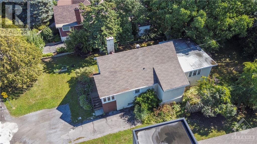 884 Byron Avenue, Ottawa, Ontario K2A 0J1 - Photo 2 - 1260501