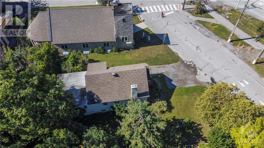 884 Byron Avenue, Ottawa, Ontario K2A 0J1 - Photo 3 - 1260501