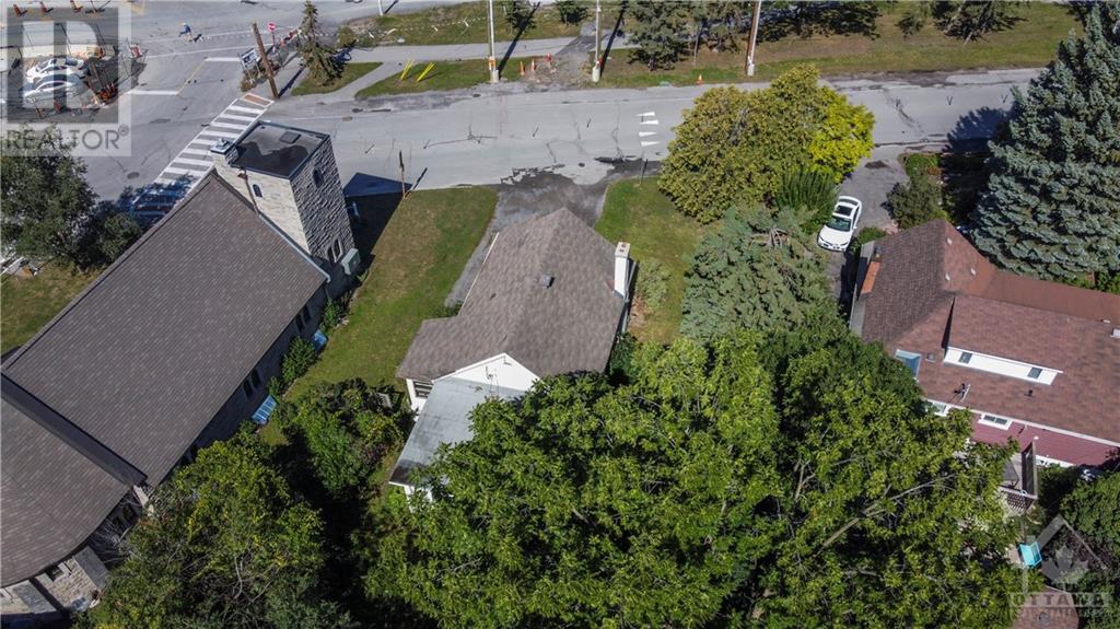 884 Byron Avenue, Ottawa, Ontario K2A 0J1 - Photo 4 - 1260501