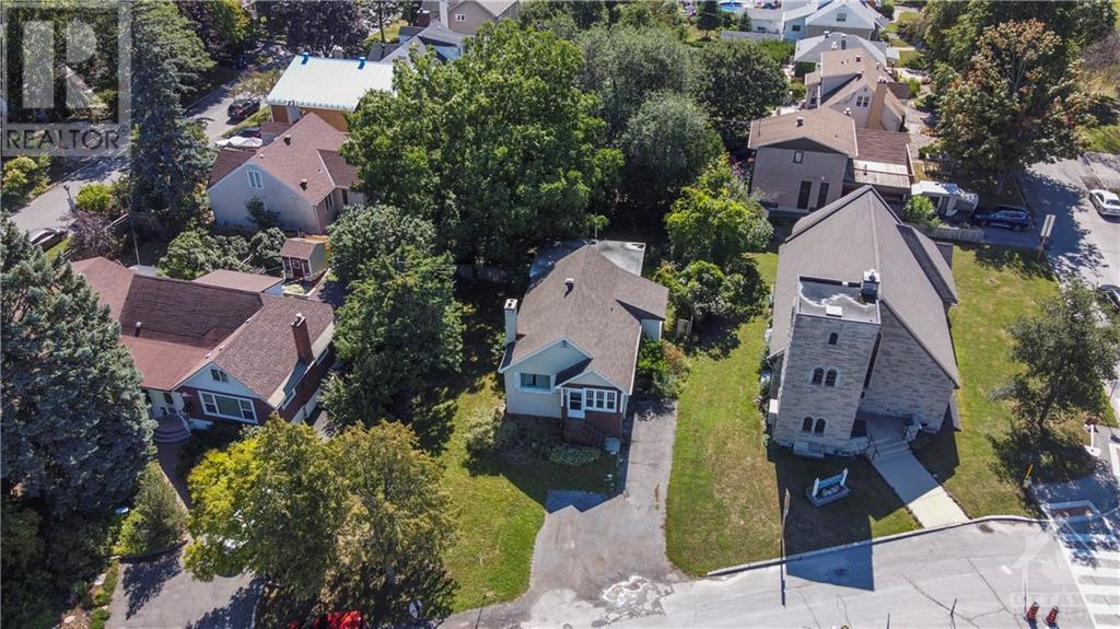 884 Byron Avenue, Ottawa, Ontario K2A 0J1 - Photo 5 - 1260501