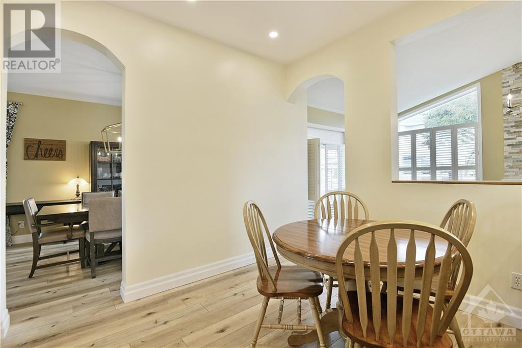 22 Glen Meadows Circle, Ottawa, Ontario K2M 2W8 - Photo 8 - 1260783