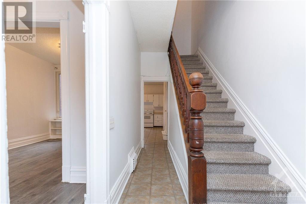 210-212 Florence Avenue, Ottawa, Ontario K1R 5N6 - Photo 2 - 1260081