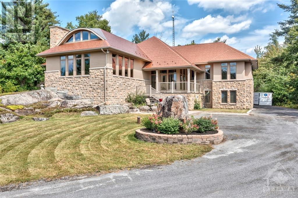 1110 HUNTMAR DRIVE, ottawa, Ontario